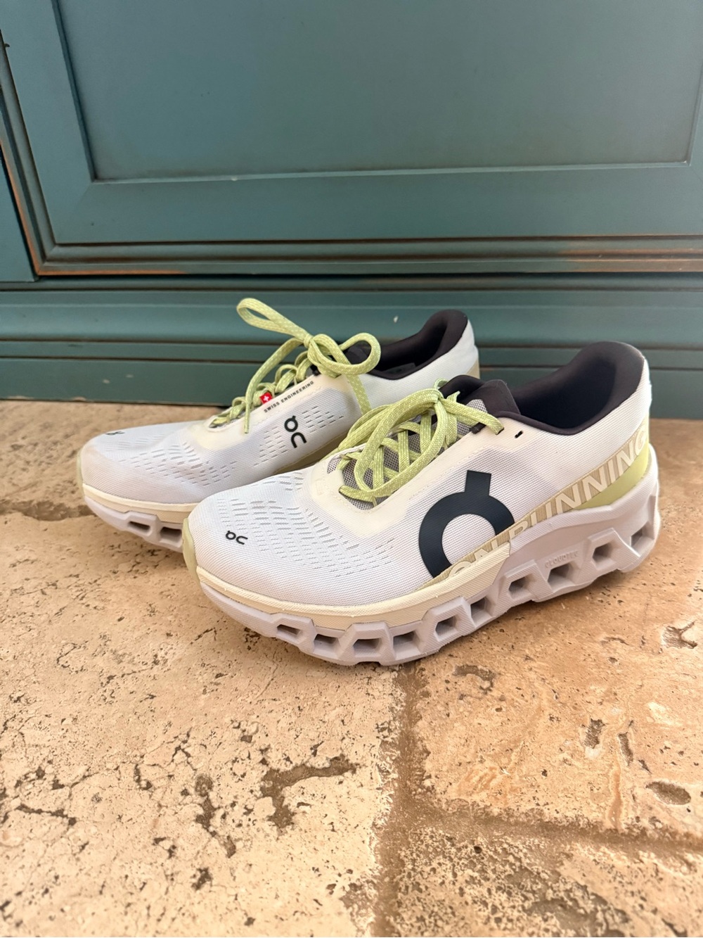 On Running White cloudmonster 2 sneakers